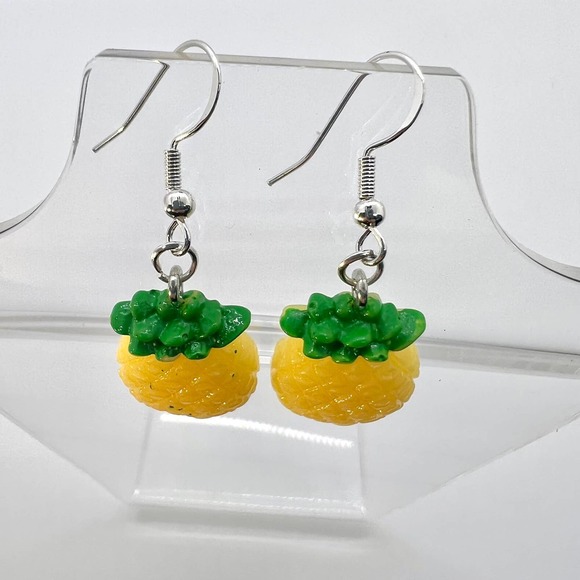 Pineapple Earrings - Fruit Earrings - Food Earrings - Snack Earrings - Picture 6 of 8